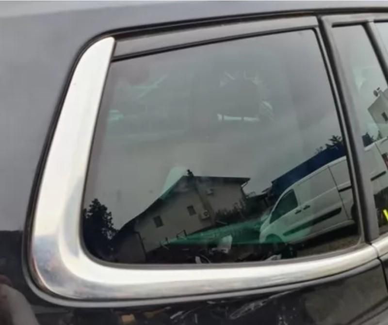 Geam fix cheder crem caroserie dreapta spate Opel Zafira C