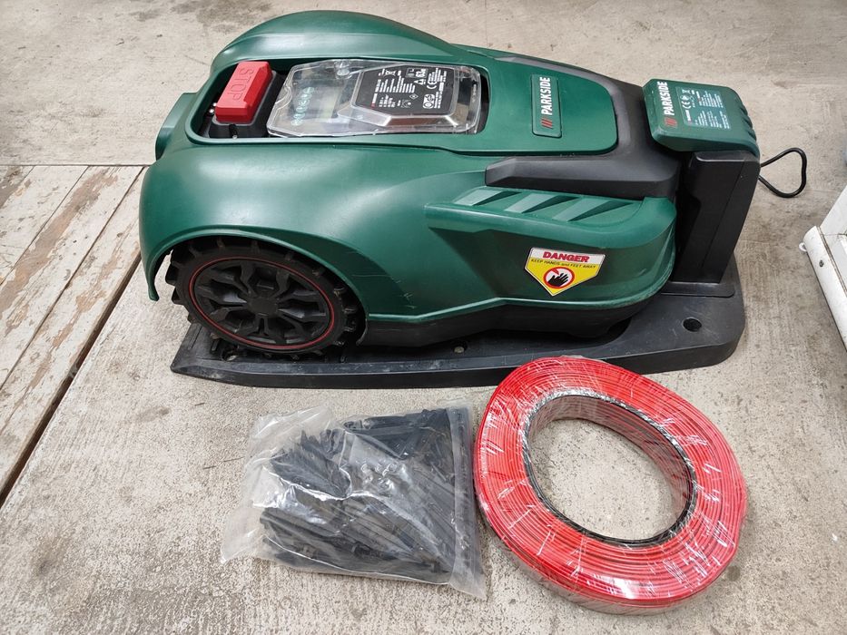 Робот косачка Parkside