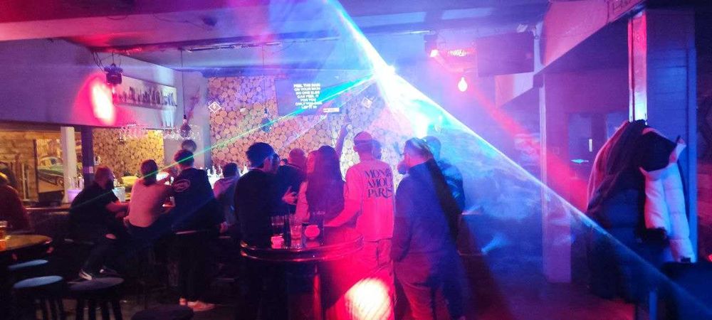Балове и Събития клуб NIGHTLIFE (Buzz-bar) Боровец