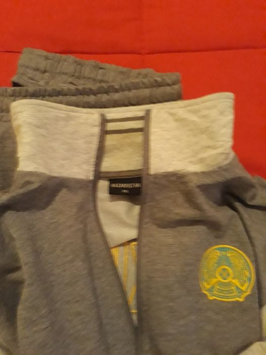 спортивный костюм