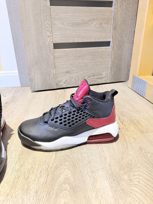 Jordan Max 200 - Noi, in cutie, nepurtati