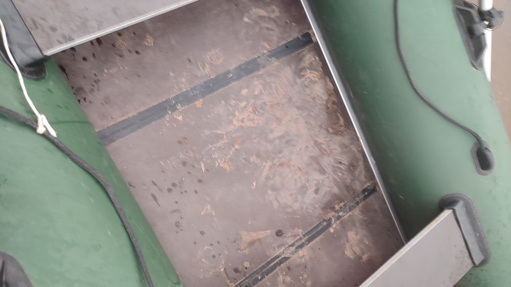 Продам лодку фрегат 320