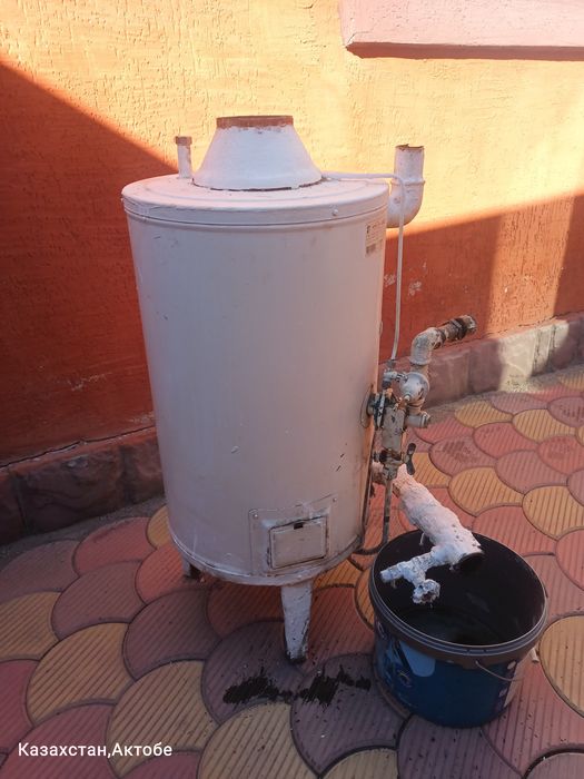 Продам газовый котел АОГВ