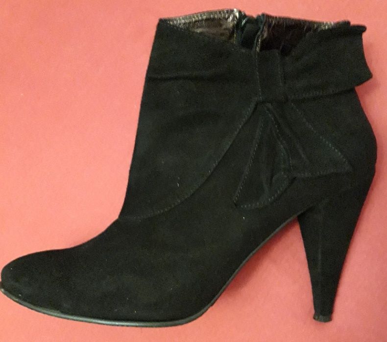 Botine de dama piele intoarsa