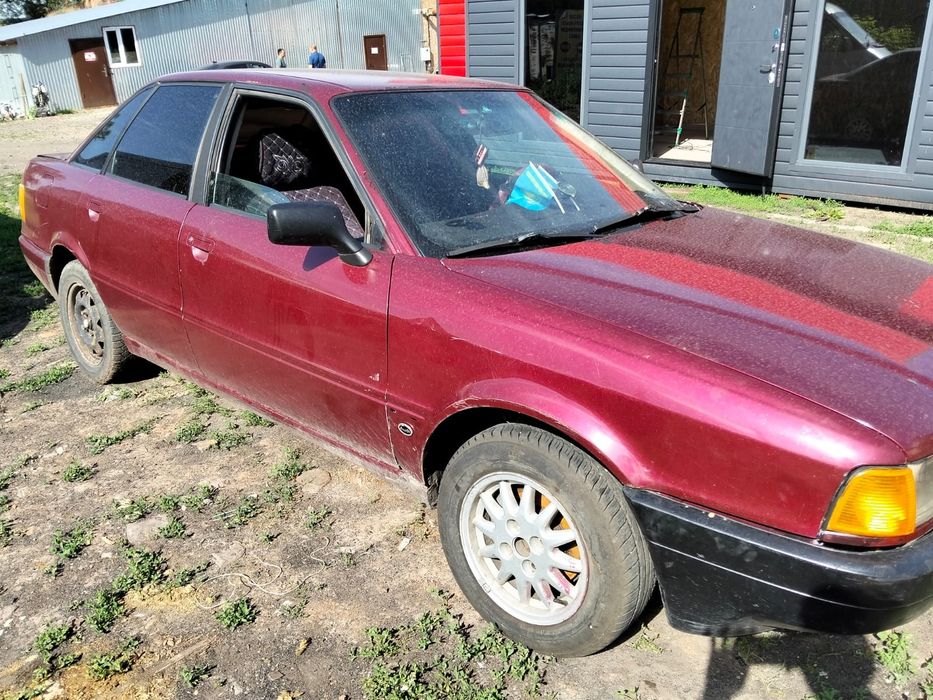 Продам Audi 80 на ходу