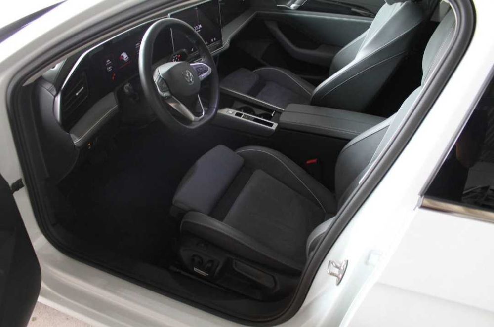 VOLKSWAGEN Passat 2024 — imagine 4