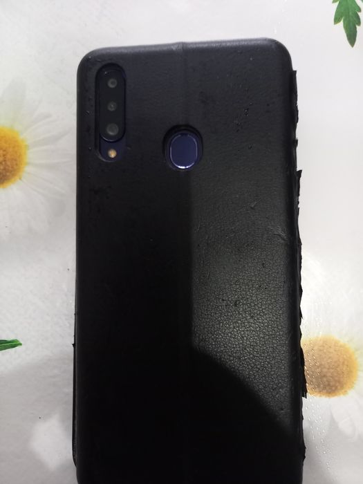 Продам телефон.  .