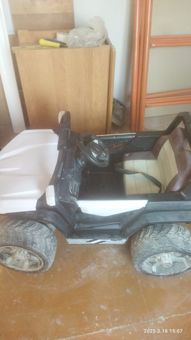 Продам детский автомобиль б/у