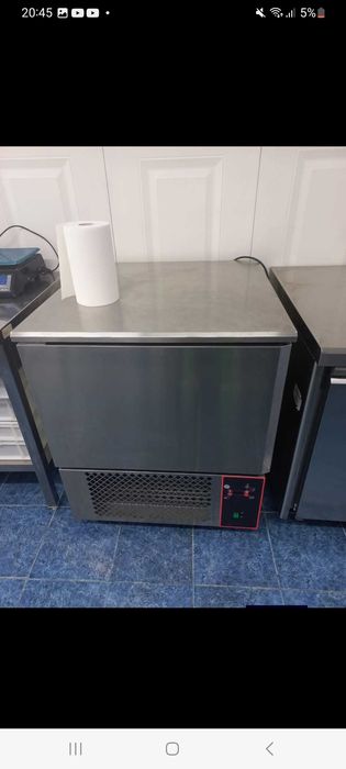 Vând utilaje profesionale de calitate, de inox  pentru patiserie-cofetărie