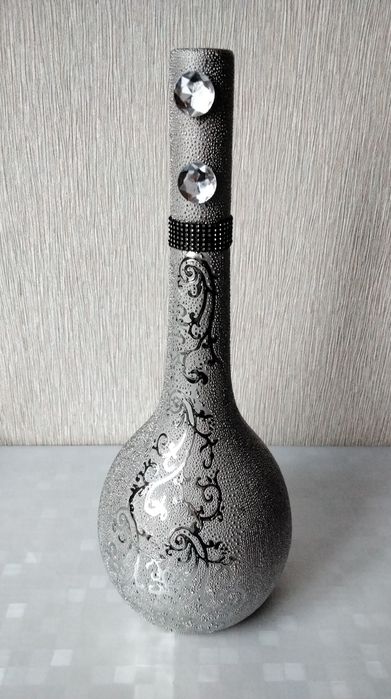 Продам вазу интерьерную