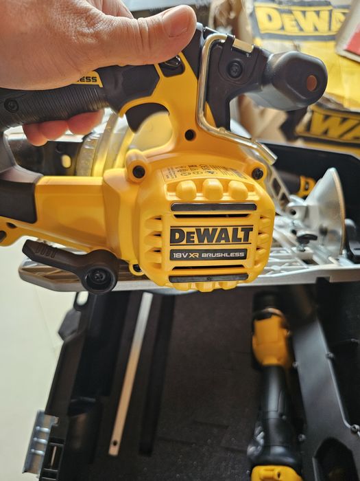 Set scule dewalt 18v brushless