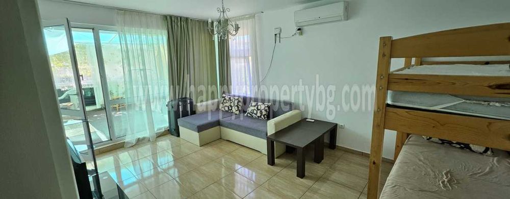 Продава се Тристаен апартамент в Свети Влас - 82 кв.м за 975 €/кв.м - Снимка #1