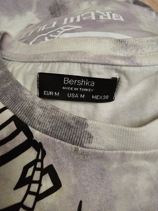 Тениски от Берешка и двете са носени 1 път