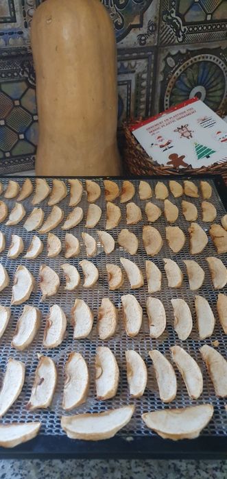 Chipsuri artizanale de mere – ediție limitată • 100% naturale
Chipsuri