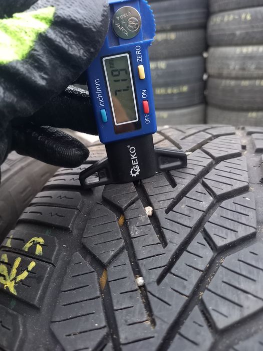 Anvelope de iarna 205-60r16 Semperit