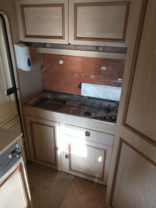 Vând Nissan Terrano