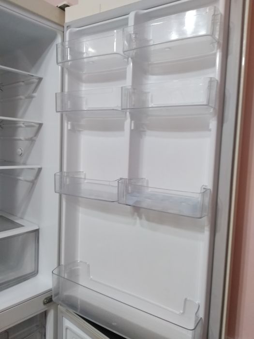 Продам холодильник LC