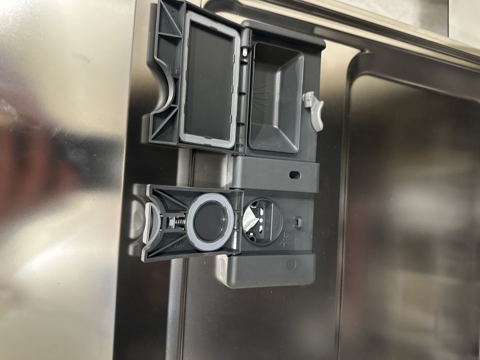 Съдомиялна Аег нова