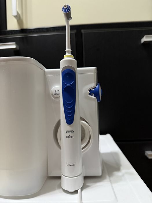 Oral B health center