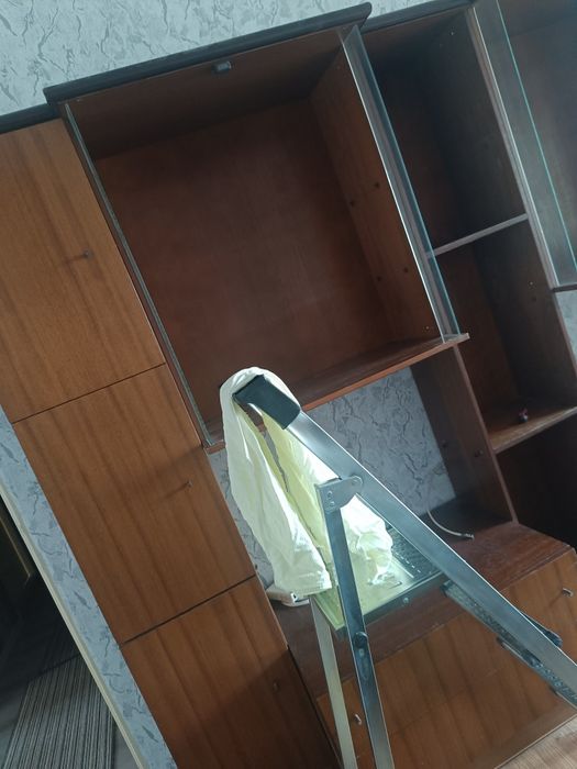 Продавам малка секция