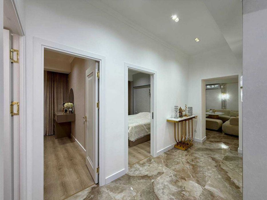 СРОЧНО !! Продаётся квартира в Яшнабаде 3/6/10 ( 72 кв/м ) Nice Villas