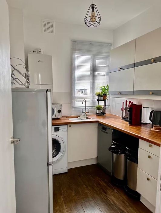 Дава се под наем Тристаен апартамент в София, Стрелбище - 95 кв.м за 550 € - Снимка #4