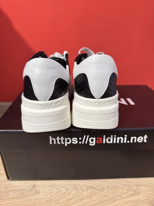 Дамски кецове Galdini