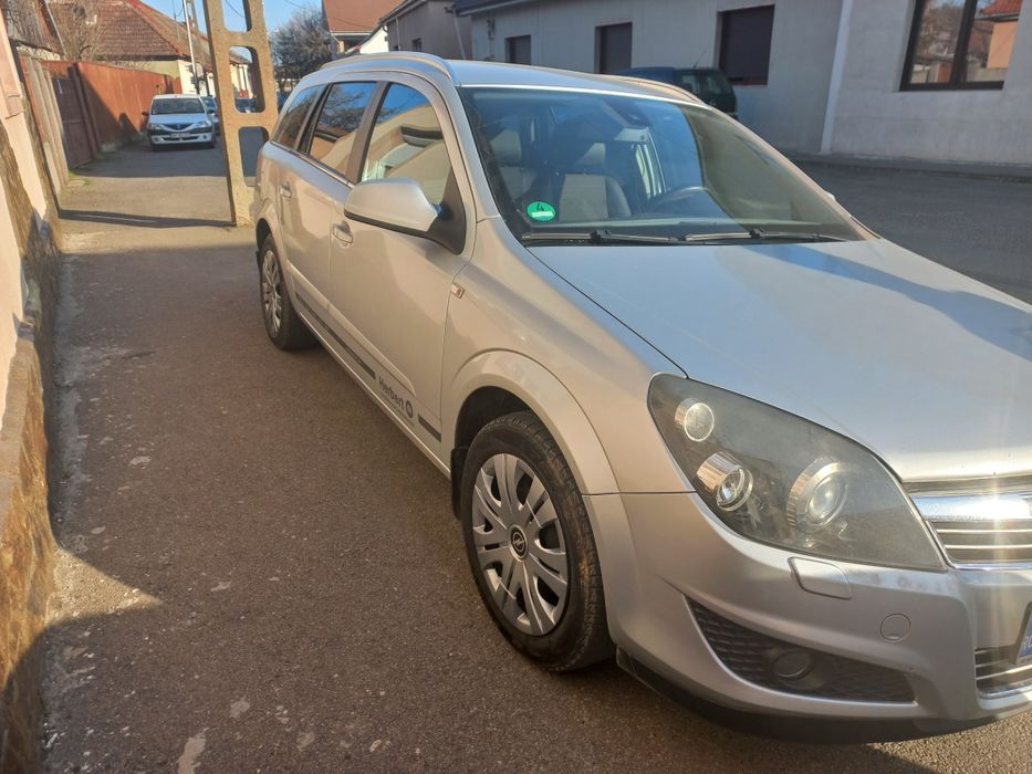 Vand  sau schimb Opel Astra H