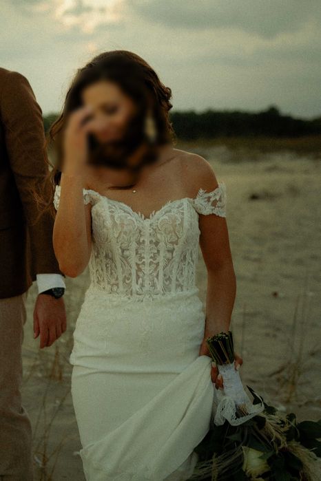 Сватбена рокля на дизайнера Justin Alexander плюс воал