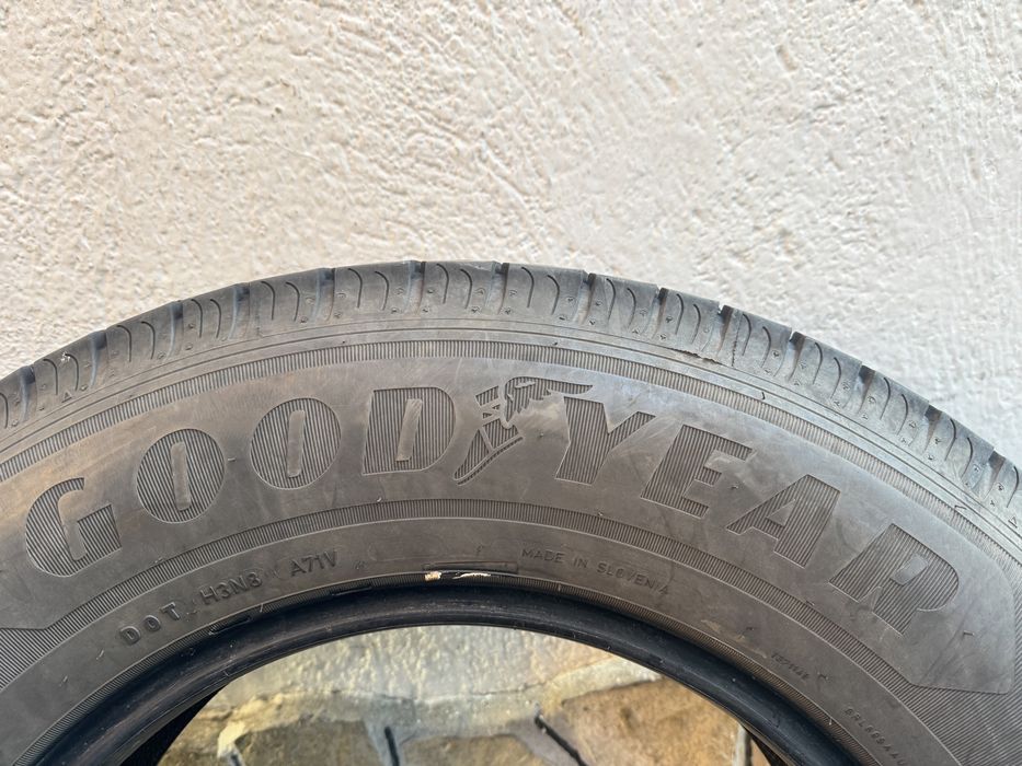 215 75 16C Goodyear