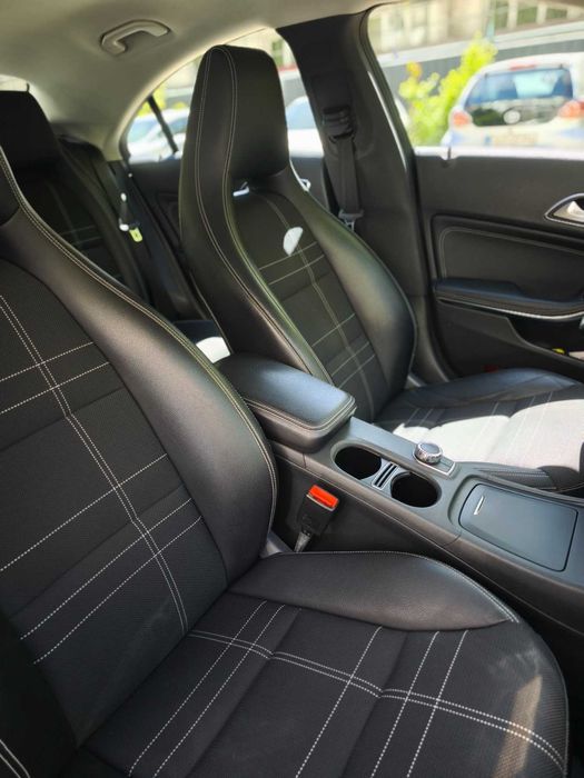 Продавам Mercedes-Benz CLA 200 в перфектно състояние!