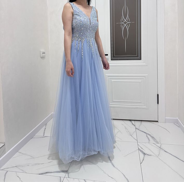 Вечернее платье