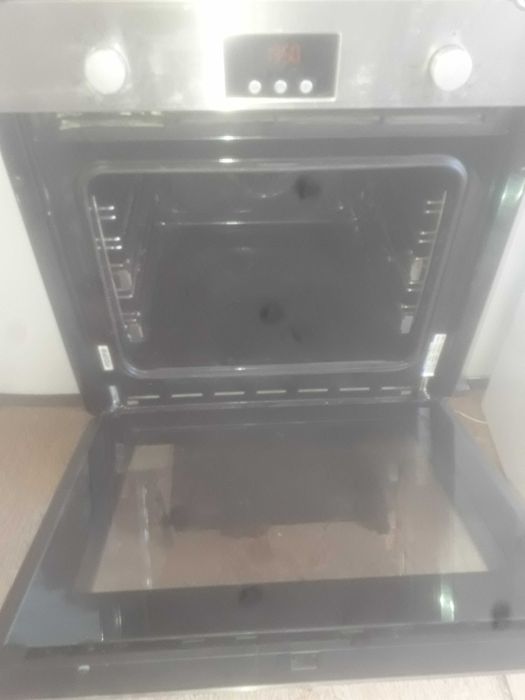 Фурна за вграждане Hotpoint Ariston