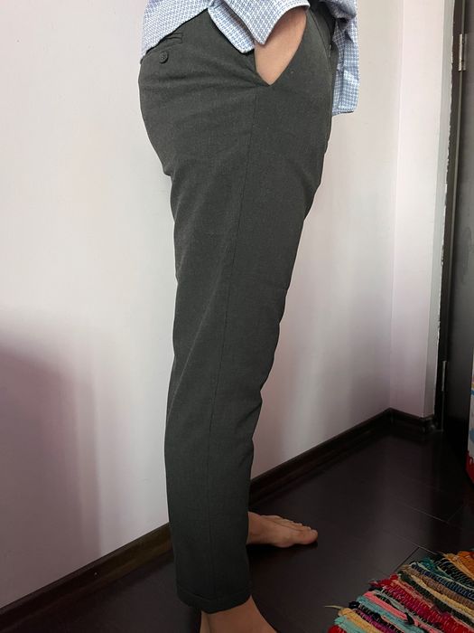 Pantaloni eleganti Bershka marimea 38