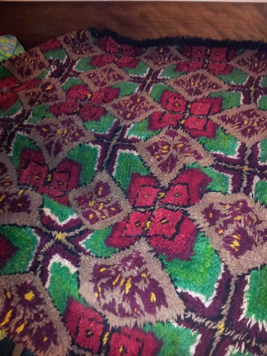 Китеник цветен 100% вълна и ръчно тъкан