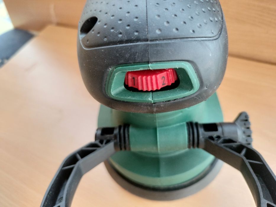 Șlefuitor orbital Bosch 18 volți