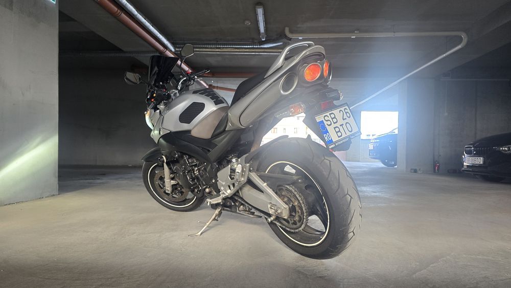 Vand Suziki GSR 600
