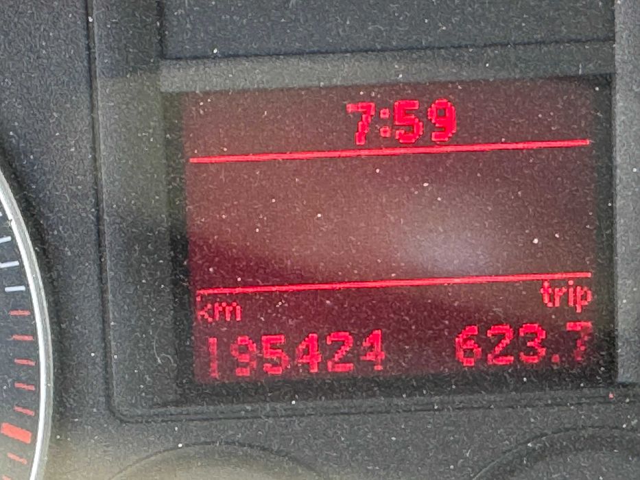Vand VW Golf 5 1.6 benzina