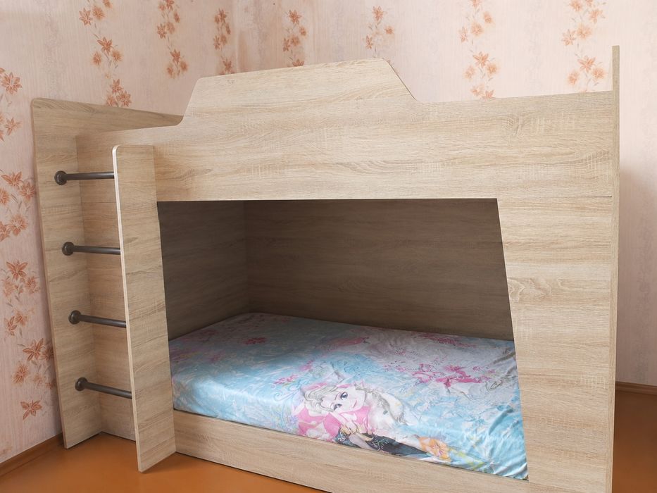 Продаётся двухъярусная детская кровать