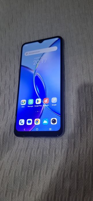 Vivid Y17s 128gb.