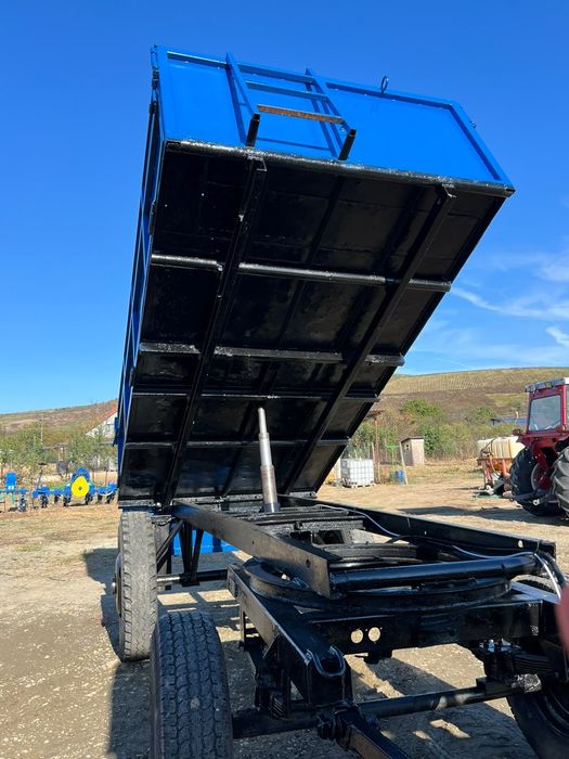 Tractor u550 cu utilaje și civ pt.inmatriculare
