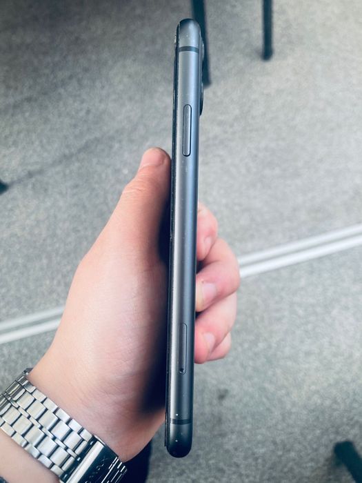 Продам iphone 11 128 gb
