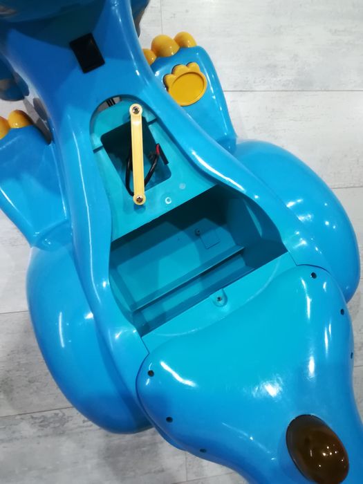 Детска акомулаторна кола Динозавърче - CHIPOLINO