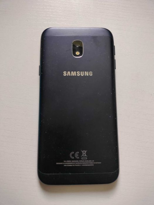 Продавам Samsung Galaxy J3.