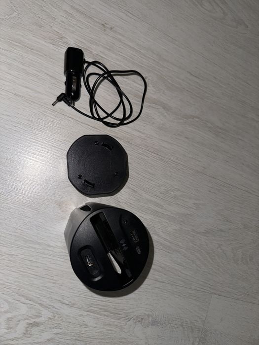 Автомобильное зарядное устройство