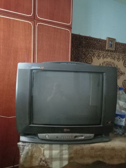 Телевизор цветной