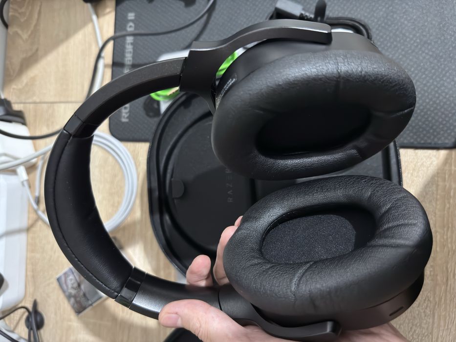 Беспроводные наушники Razer Barracuda Pro черный