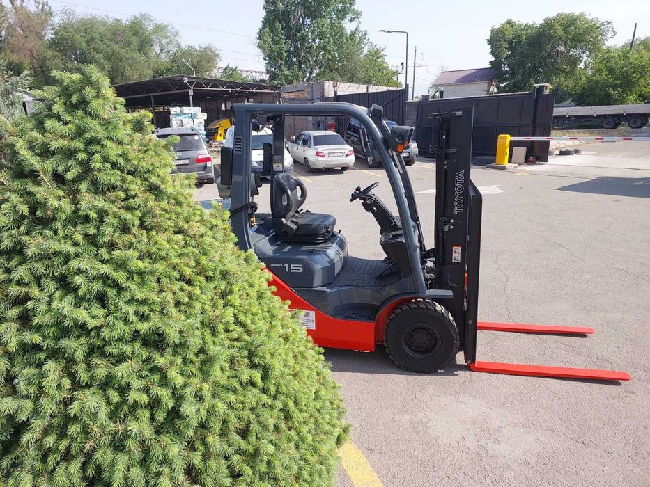 Toyota 8FG15 \ 3м, 1.5т, автомат, газ-бензин,2017 г.