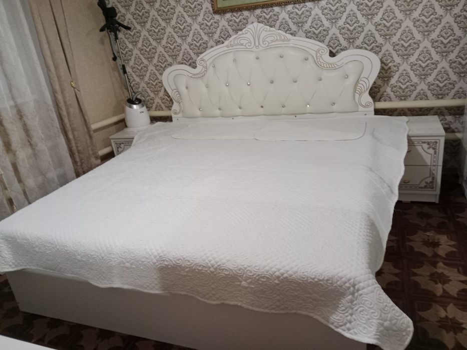 Постели продам новый