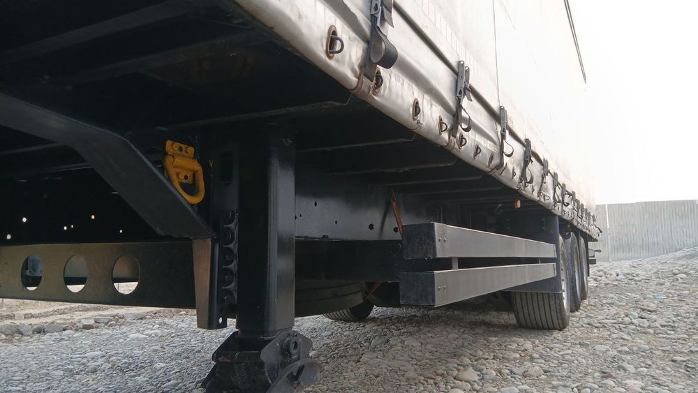 Прицеп KOGEL Мега Сотилади 
Йили: 2017